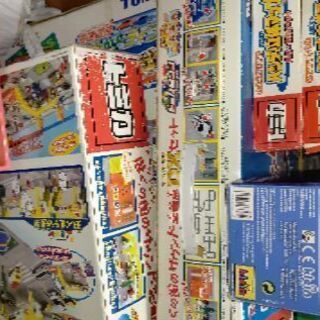 トミカ等々たくさんの画像