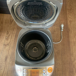ZOJIRUSHI炊飯器の画像