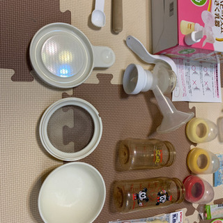 ピジョン コンビ 搾乳器ほか 哺乳瓶、歯ブラシ マグ 離乳食すり鉢などの画像