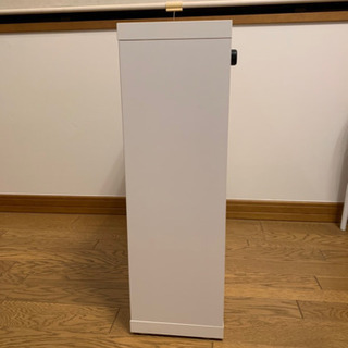 未使用 組立済 IKEA 本棚 BESTA ホワイトの画像