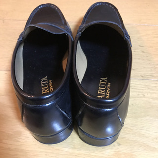 HARUTAの黒色ローファー 24.5cmの画像