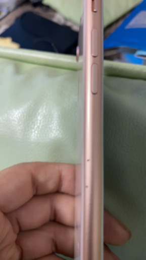 iPhone8  64G ゴールド　⁂お取引中