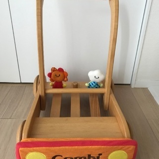 Combi（コンビ）手押し車（10ヶ月頃〜）
