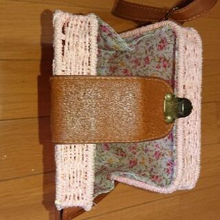 バック　夏ポシェット 籠ﾋﾟﾝｸ値下げの画像