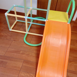 取り引き決まりました。アンパンマン滑り台とジャングルジム