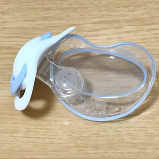 おしゃぶり　NUK 0-6ヶ月の画像