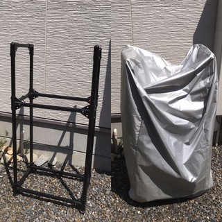 お渡し予定あり:普通車用タイヤラック+カバー付