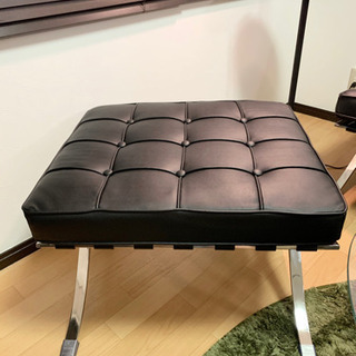バルセロナチェアオットマンリプロダクト品合成皮革