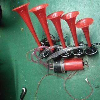 5連ミュージックホーン不動､配線とステー付き