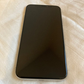iPhone X silver SIMフリー68GBの画像
