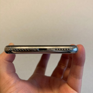 iPhone X silver SIMフリー68GBの画像