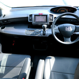 H21☆GB3 フリード☆後期仕様☆ナビ・ハンズフリー・Bluetooth・フルセグの画像