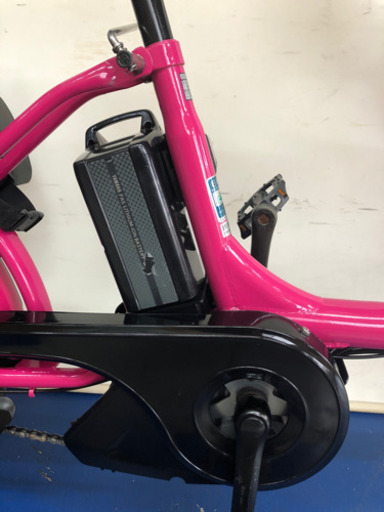 ヤマハ　パスバビー　20インチ 3人乗り　8.7ah ピンク　電動自転車　電動アシスト