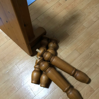 家具正方形テーブルの画像