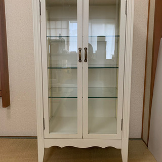 【交渉中】ホワイトキャビネット  アンティーク風　引取限定