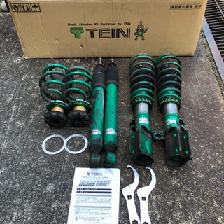 Z12キューブ用、車高調の画像