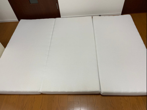 折りたたみダブルサイズマットレス