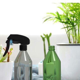 KIWEN スプレーボトル 遮光瓶 霧吹き 300ml ハンドス...