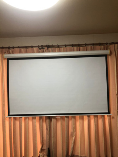 取引中80インチ　プロジェクタースクリーン　訳あり