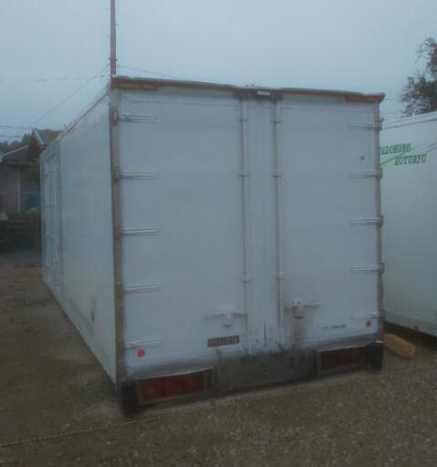 【横に観音扉付き】【貴重なワイド幅】重さ推定2tくらい 保冷 コンテナ 長さ約675cm×幅248cm×高さ250cmくらい 匝瑳市発 10t車で配送可