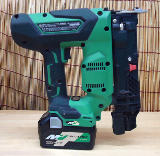 使用回数少 HIKOKI コードレス仕上釘打機 NT3640DA 36V バッテリ 充電器 ケース 保護メガネ付 日立工機  ☆ Pa