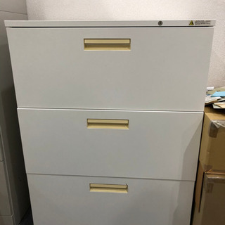 オフィス用スチール棚の画像