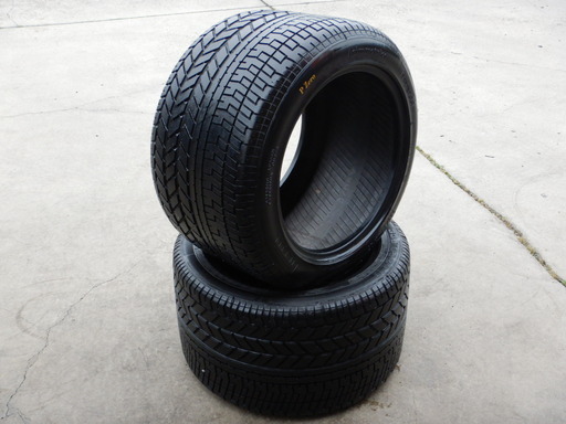 ピレリＰ－ＺＥＲＯ　335/35Ｒ17　2本　オブジェなどにいかがでしょうか？