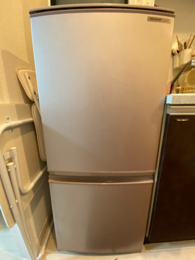 SHARP 2ドア冷蔵庫 冷凍冷蔵庫 137L 2009製 SJ-14R-C