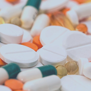 そのお薬、本当に必要ですか？お薬を減らすほど体調が良くなる人が多い理由