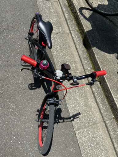 ブリジストン　レベナ18インチ