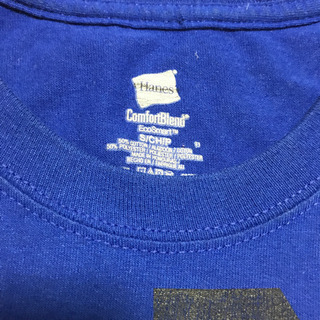 Hanes のTシャツの画像