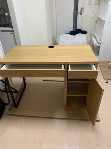 イケアデスク