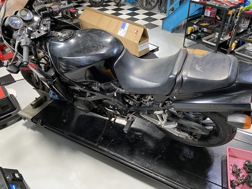 ninja GPZ400R 書類無し 書付きフレーム有り 不動車