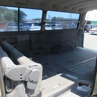 これに目を付けたあなた！さては通ですね！？ハイエースバンの画像