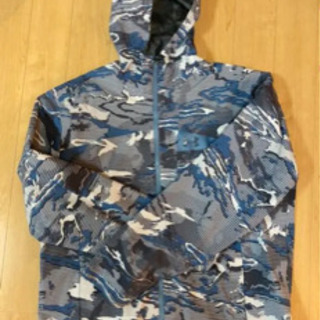 迷彩　アンダーアーマー　アウタージャケット　撥水の画像