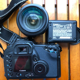 キヤノン Canon EOS10D（リモコン、予備バッテリー付き）の画像