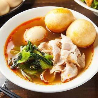 ヘルシーな春雨と食物繊維たっぷりの野菜を使った麻辣湯！！