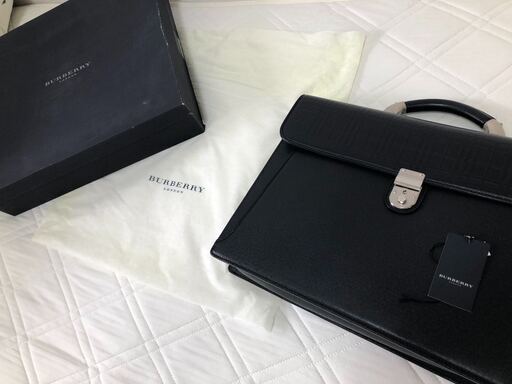 ☆Burberry ビジネスバック☆美品