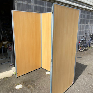 デスク用パーテーション（交渉中）の画像