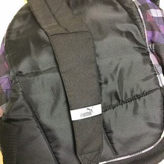 プーマのリュックの画像