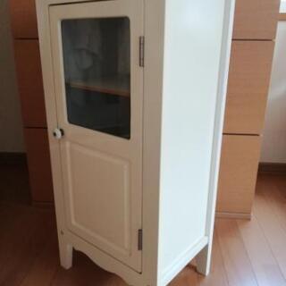 アンティーク風キャビネット