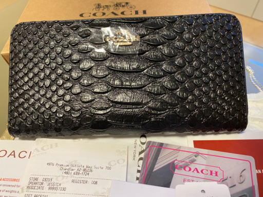 新品未使用:コーチCOACH 長財布　ブラックヘビ柄 F53659