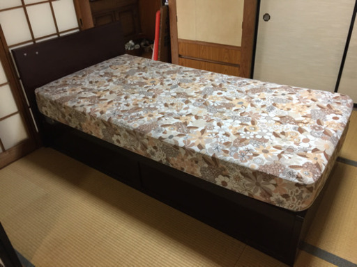 木製シングルベッドを格安で