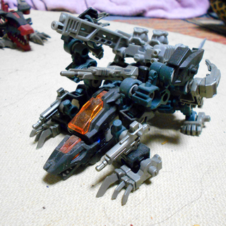 【最終価格早い者勝ち！】バイオメガラプトル+シャドーアームリザード＋3ブロックスゾイド+デッドボーダー（ジャンク）+ hmm カノントータス（ジャンク）の画像
