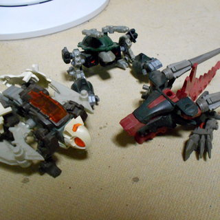 【最終価格早い者勝ち！】バイオメガラプトル+シャドーアームリザード＋3ブロックスゾイド+デッドボーダー（ジャンク）+ hmm カノントータス（ジャンク）の画像