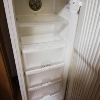 【お話し中】冷凍庫(25日迄に来られる方希望)の画像