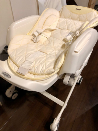 ネムリラオートスイング　手渡しのみ　格安　使用少なめ　ハイローチェア