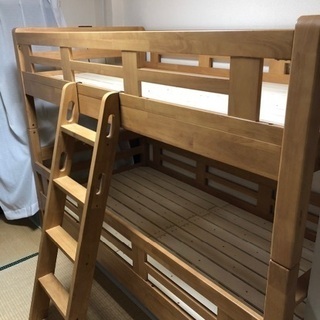 丈夫な二段ベッド