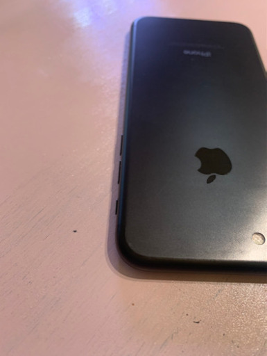 iPhone7 32GB simフリー