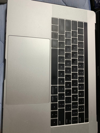 超美品！MacBook Pro 2016 Touch Bar モデル